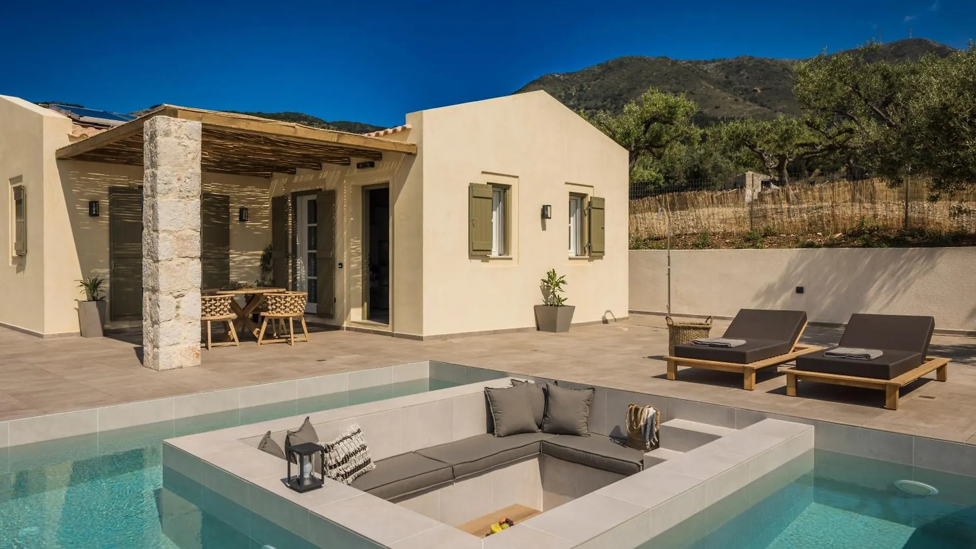 Uberina - Olea Di Assos Villas Asos
