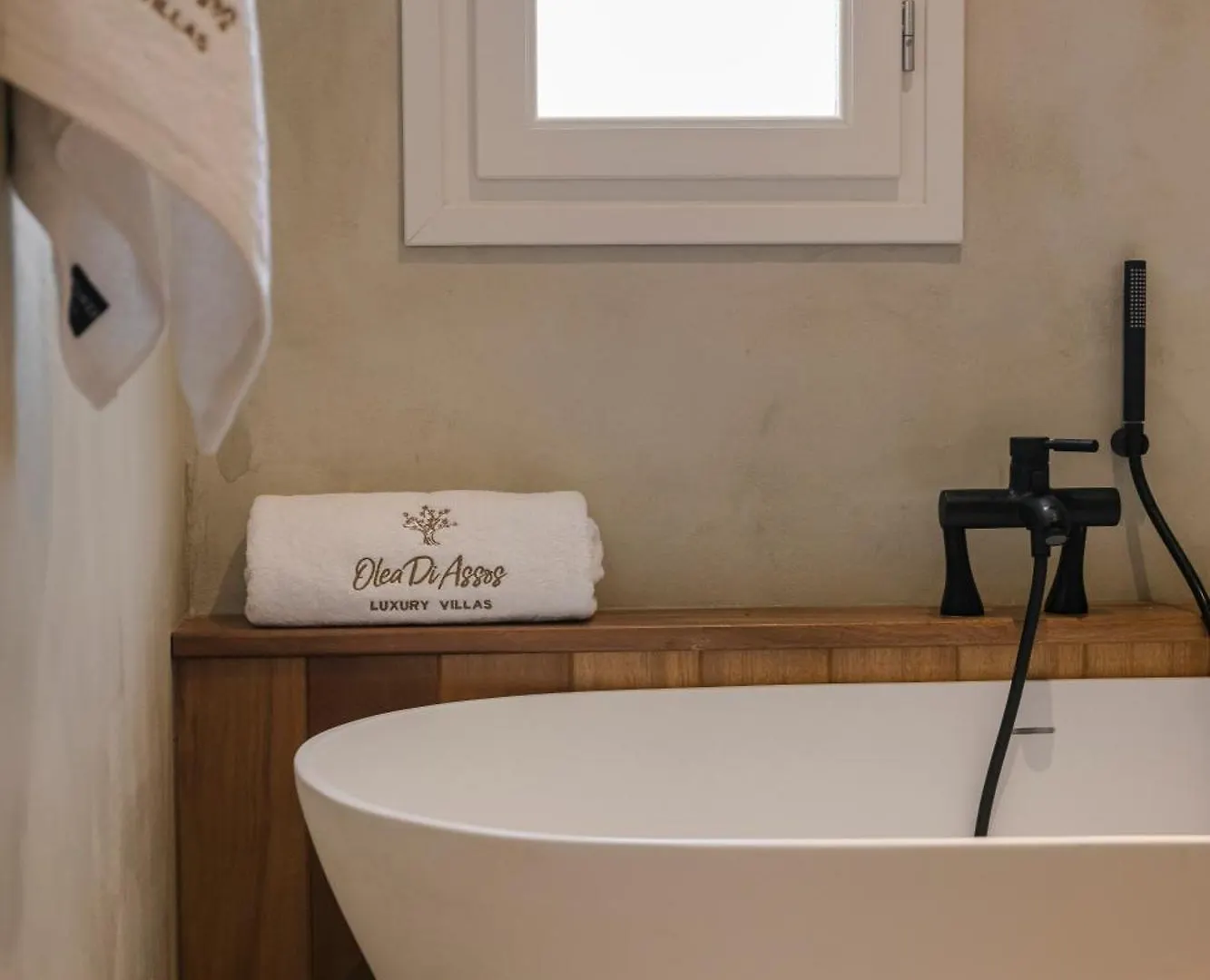 Uberina - Olea Di Assos Villas Asos